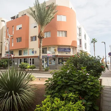 Con Ascensor Playa * 格兰塔拉雅